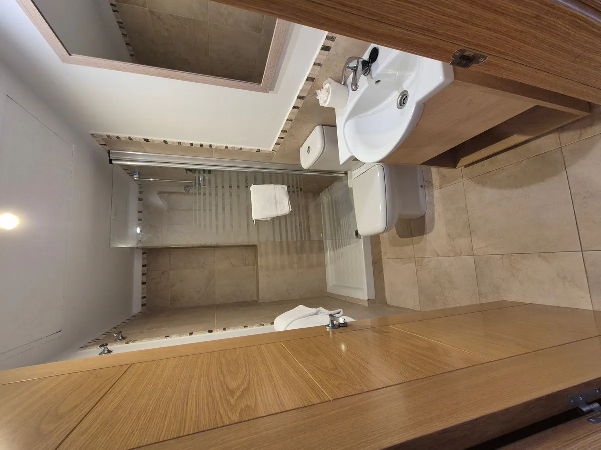 aeba2502-8001-42da-a9f9-609b399fd631