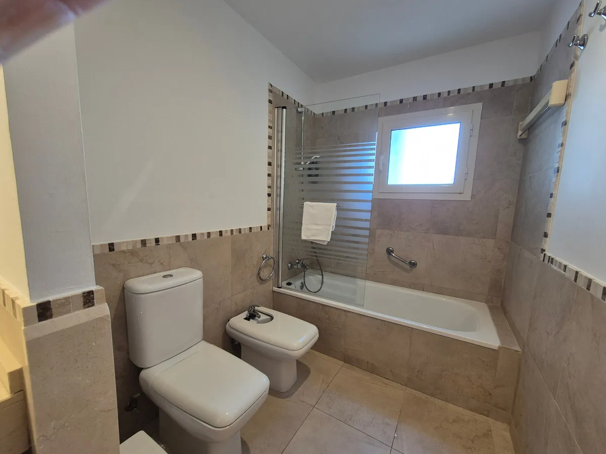 d2976930-bb46-442c-868d-e3438600bc35