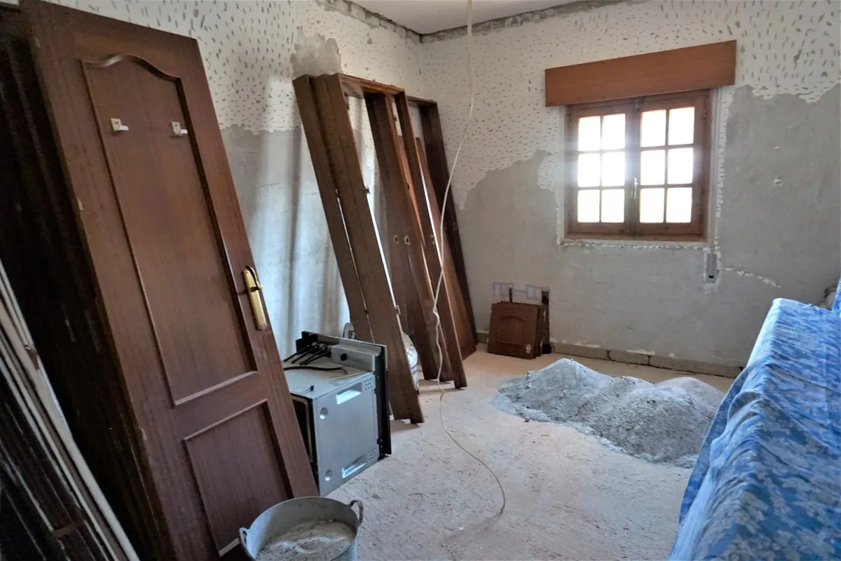 a8b04759-48f5-4efd-8716-616f51f74ba8