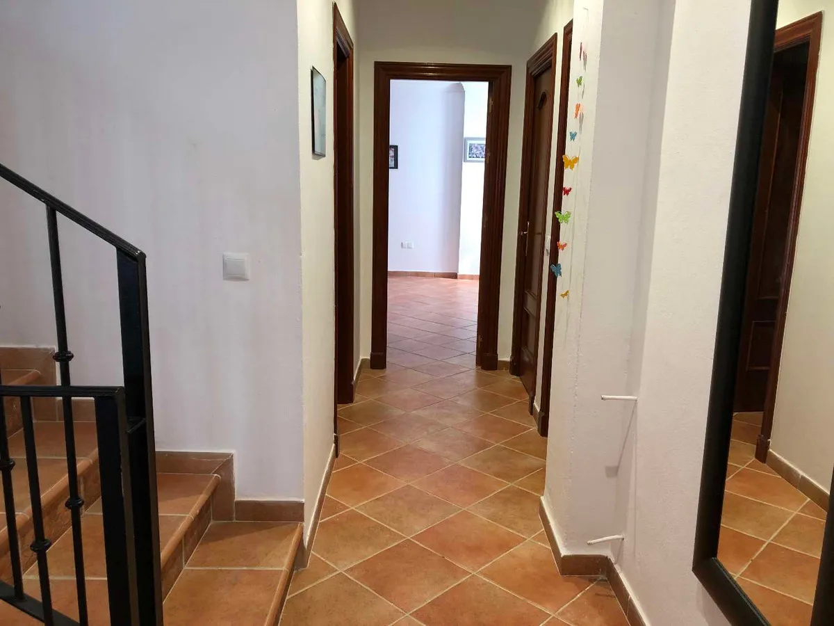 07b063b5-3cce-486c-8809-1691c0e64519