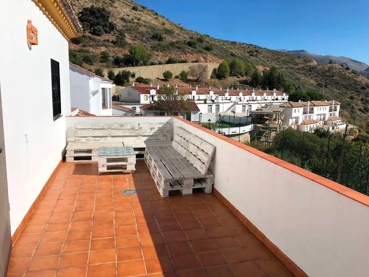 3d35f575-ec31-44bd-887c-b7f9e699a33e