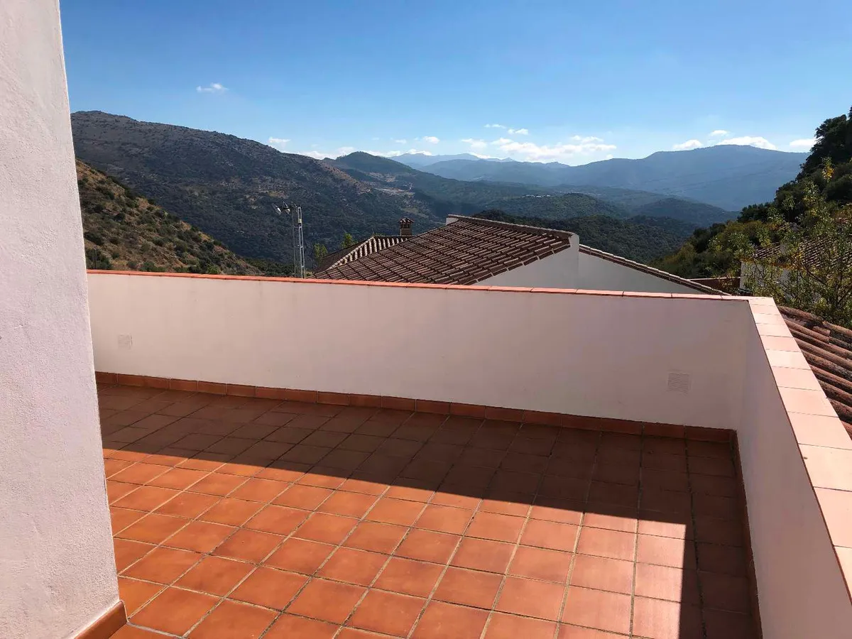 52a4fd8f-bec1-4406-97d3-12e910ed6216