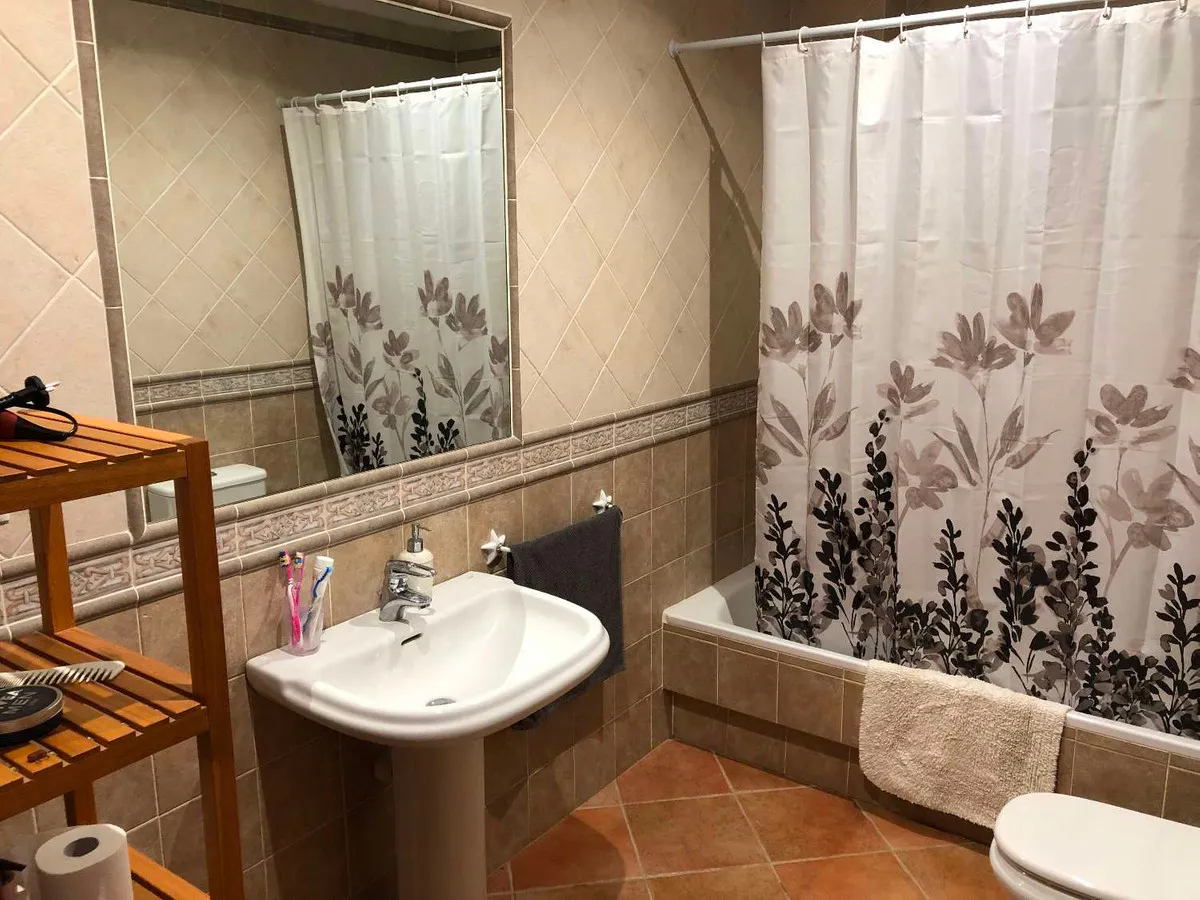 9a5f805f-6d42-4e6e-a1e9-8438817572e0