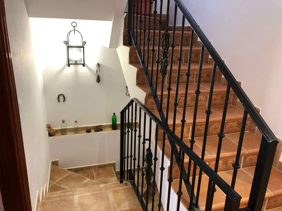 b988fe4f-ef7f-4316-9876-2a93ee03afe4