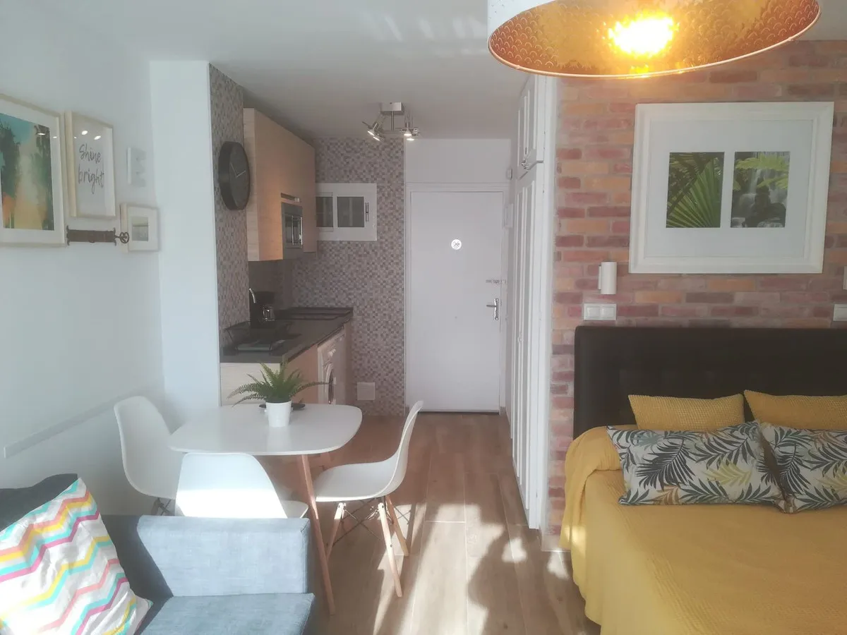 065ba6b5-714b-41fd-92e2-73820cc1adc4