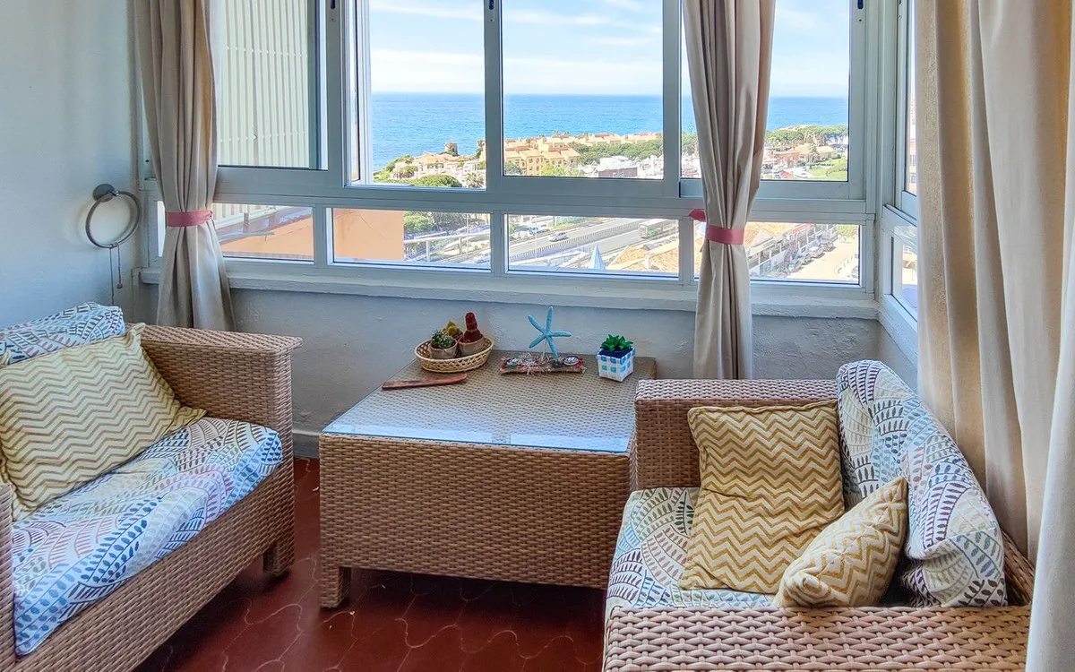 eb3f105f-eace-455c-b80f-7a5ff0a3efc6