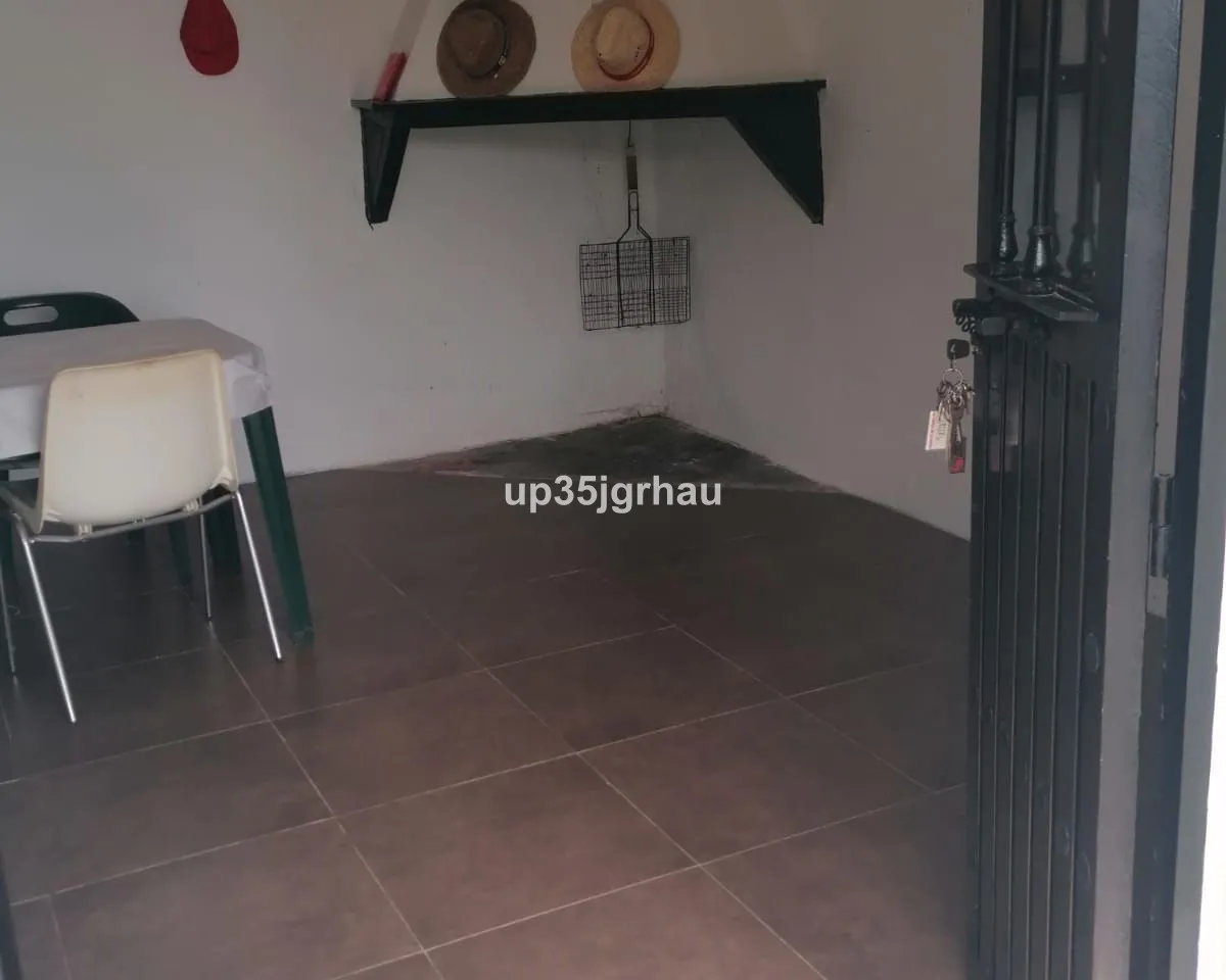 81efa238-20a9-44d3-912d-790e9558297b