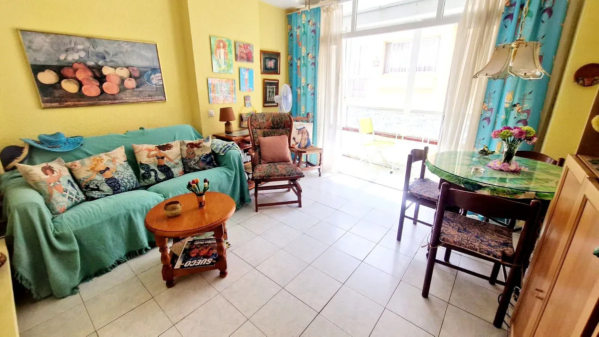 f438c335-a023-48cc-b1d5-14e354fa64b0