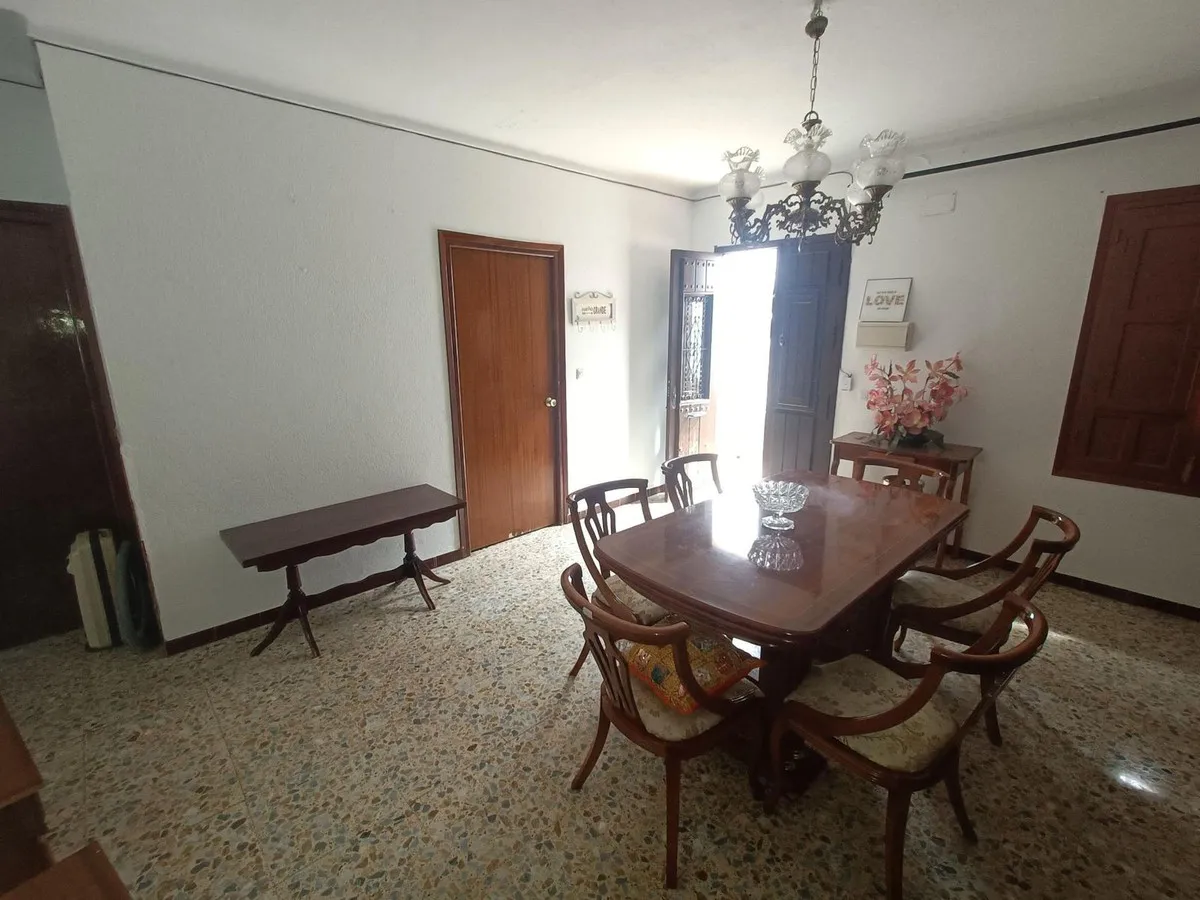 2d214fd3-b906-4718-9e75-75dc5d418ea0