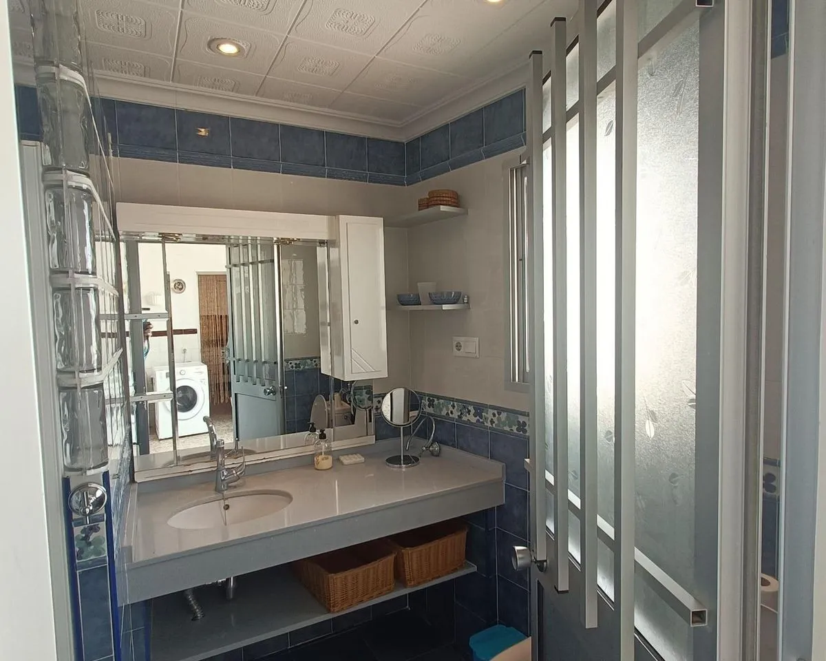 3ee87c23-a941-4c1b-a0ad-81aed5ce0c61