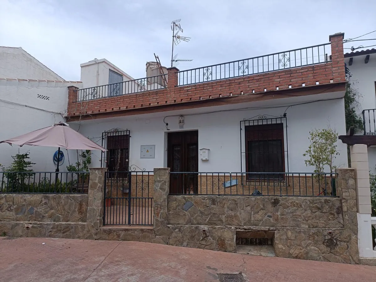 c1645bcd-78b2-441a-9a22-ca71b560ea8c