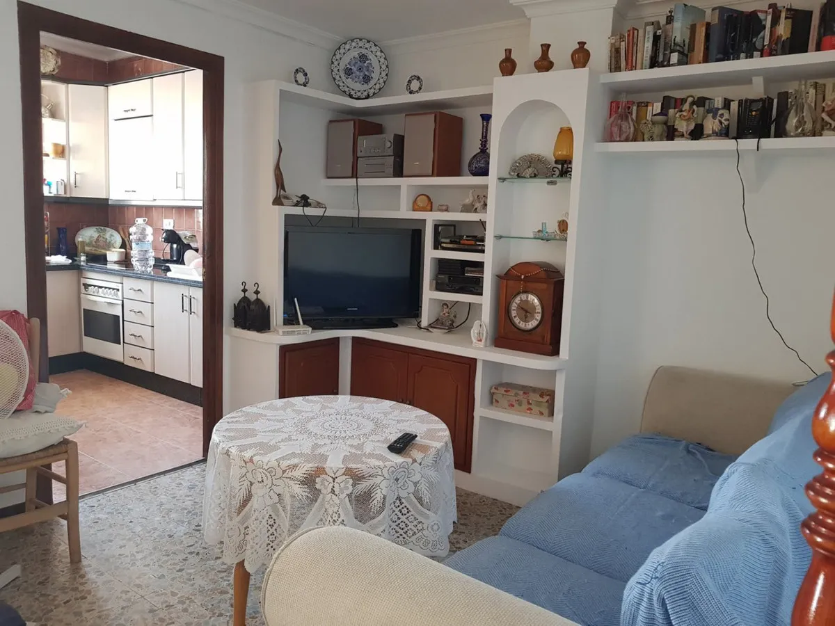 f536bfc5-1d23-4548-b8f1-1ccb40c51550