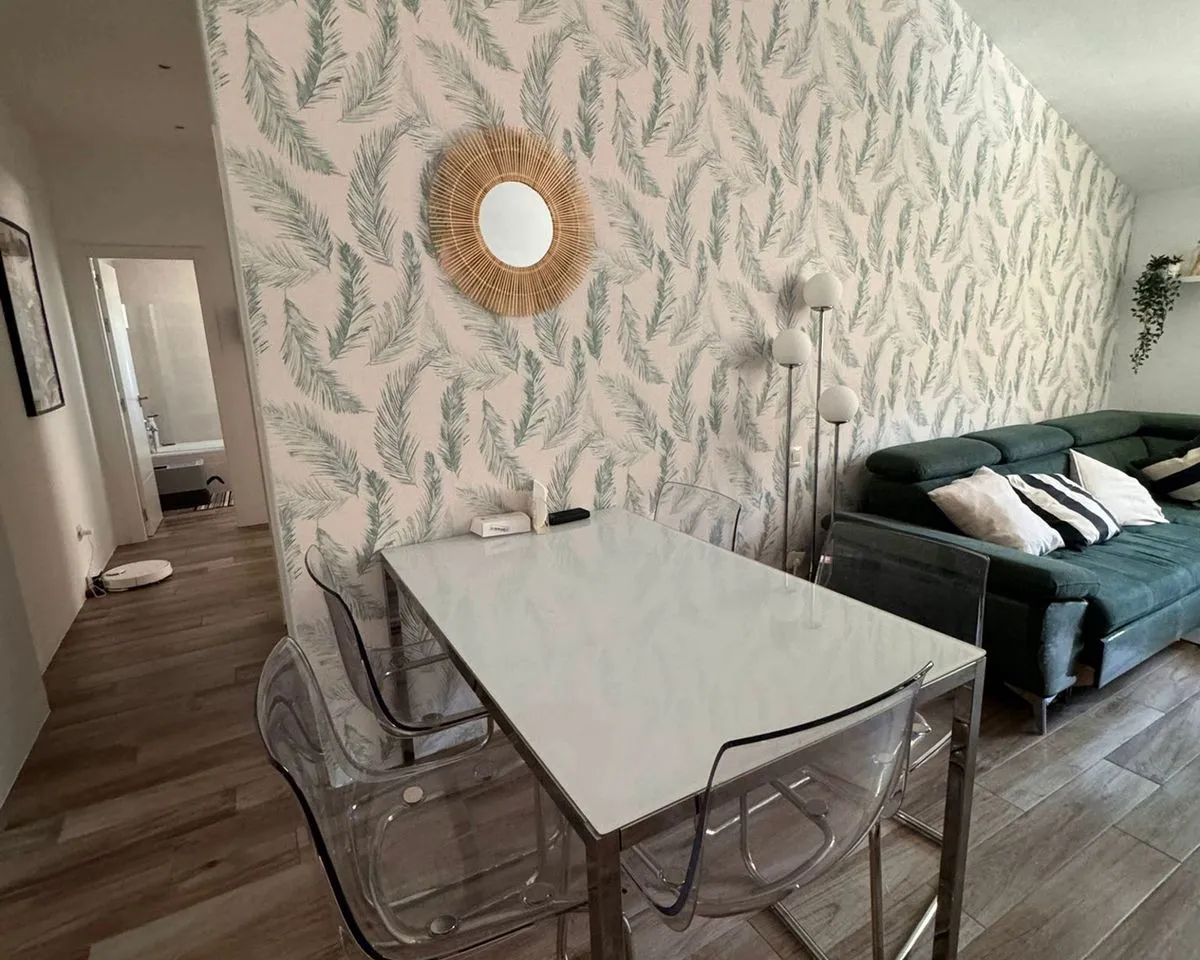 7a0882cb-c819-450c-93f9-0038b3cedbaf