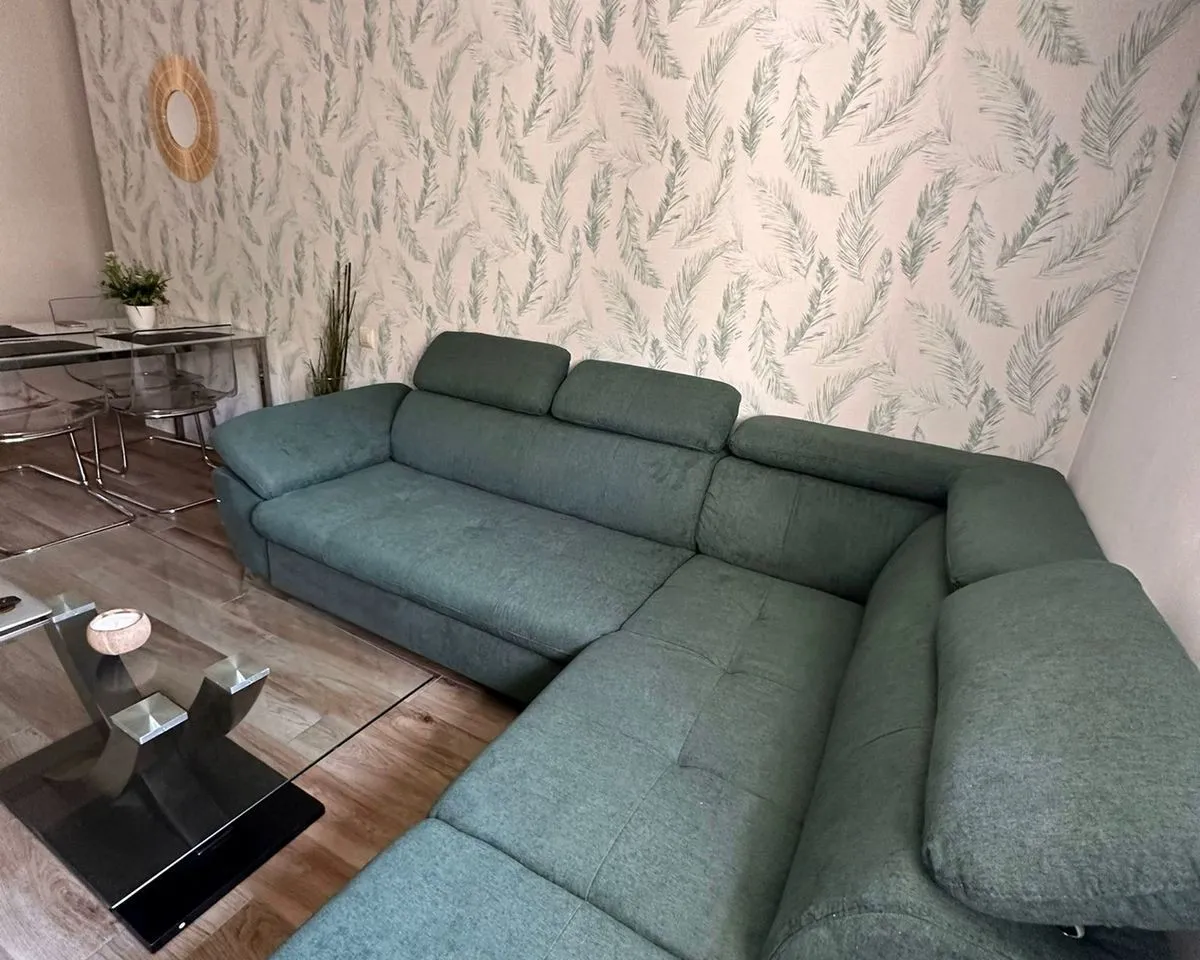 c5835a89-b57b-48e7-b659-01a7e6010b84