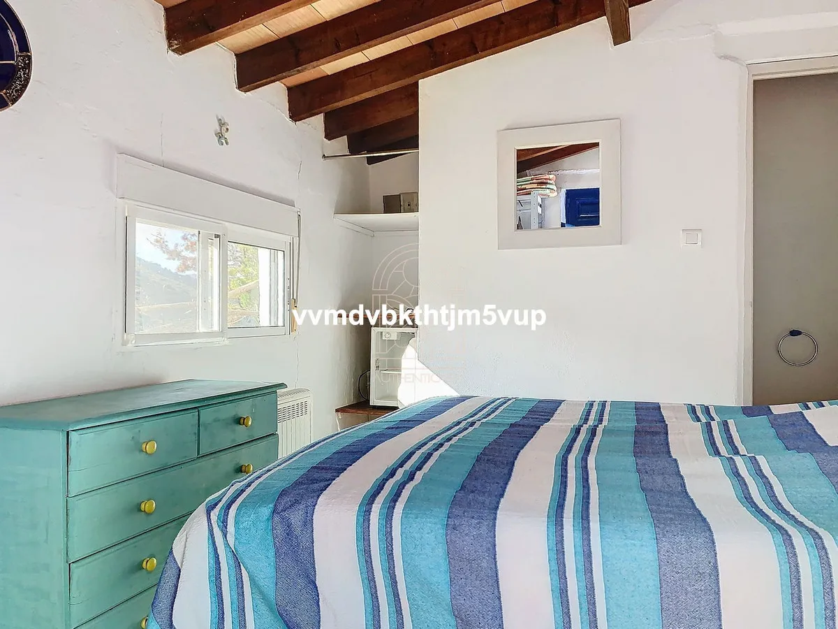 2a2412d8-a55b-4c54-a1c6-754048dfcae5