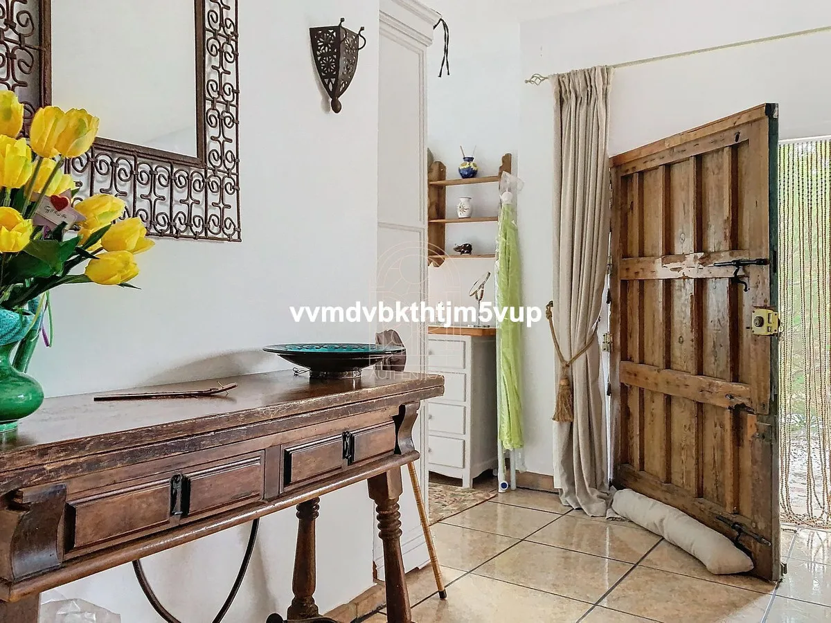 d9dcb033-cffc-4a6e-9b36-00cbd1cc71a7