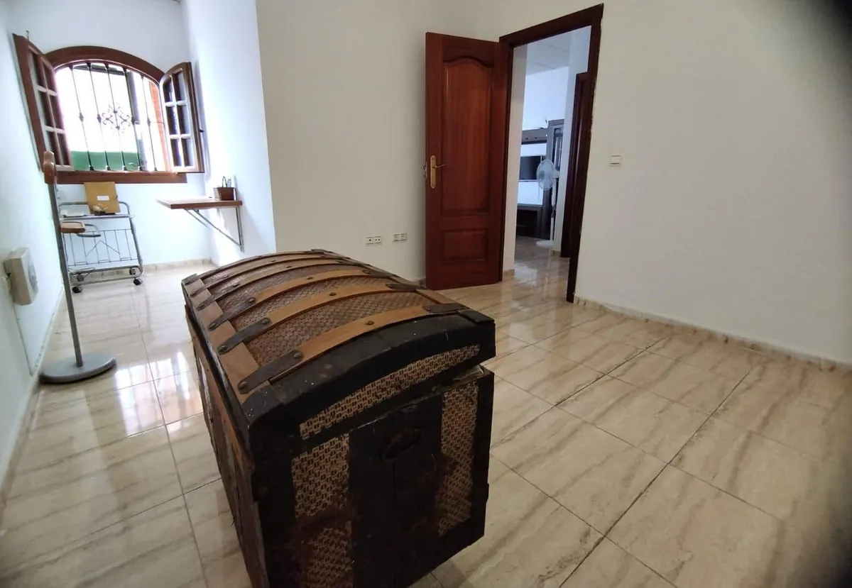 9adc1feb-6d44-4c89-afd1-6232bf305915