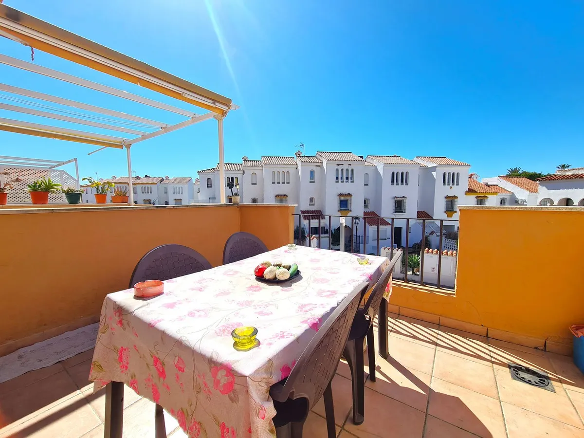 e4d102b2-8061-44eb-b542-78becdf73f96