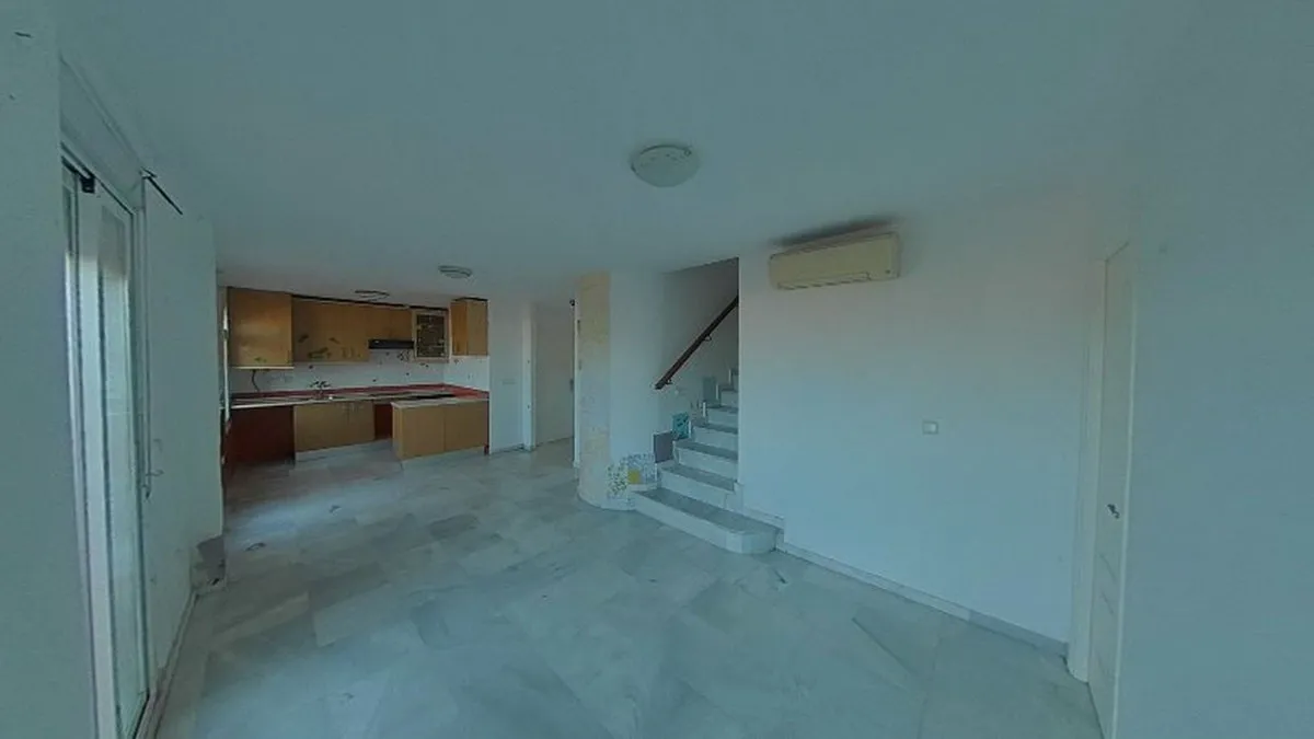 d477b77f-9d6c-4823-9462-27fd8509eac2