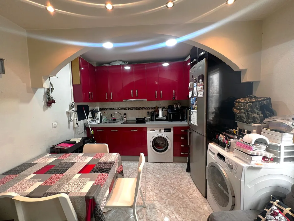 b31c6b78-066c-47d0-8042-0dc6110630d4