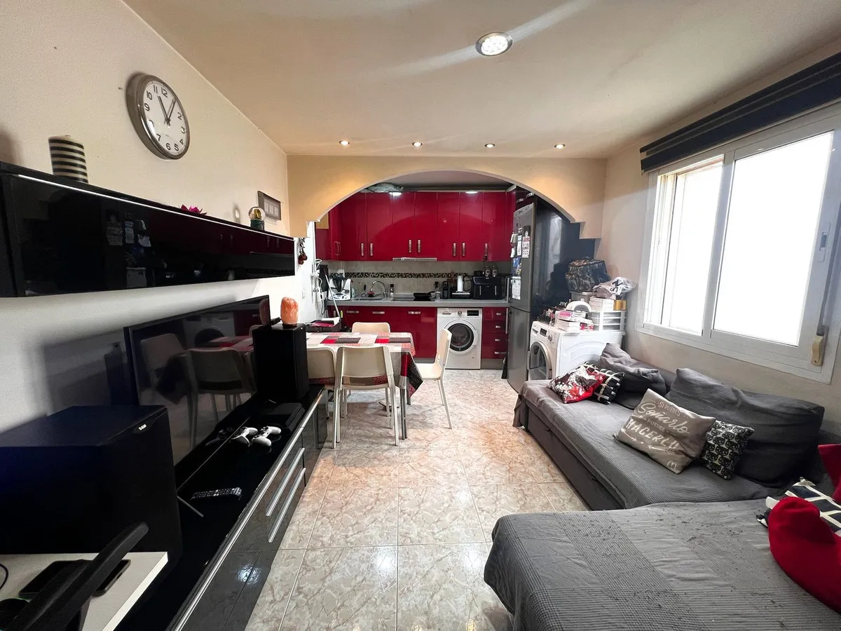 e17c4ebf-dbb2-4fe9-a8c8-de0230df7d71