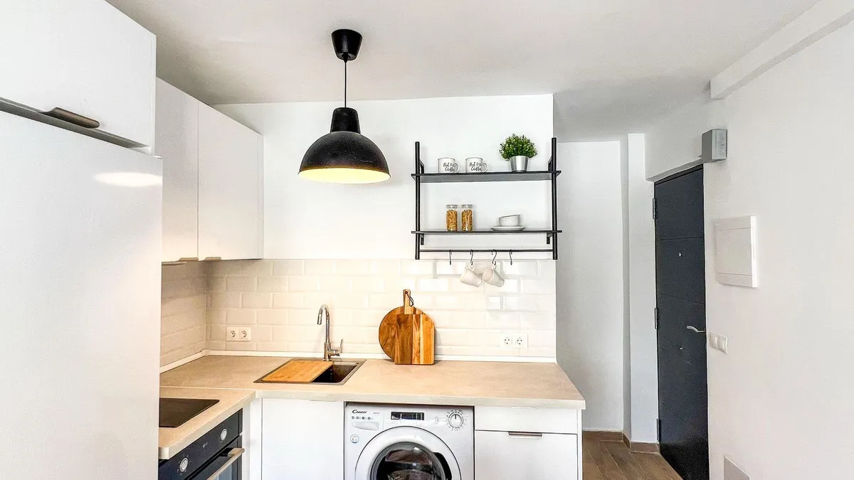 7f1d7f48-3548-454d-9b72-c513a92168a0