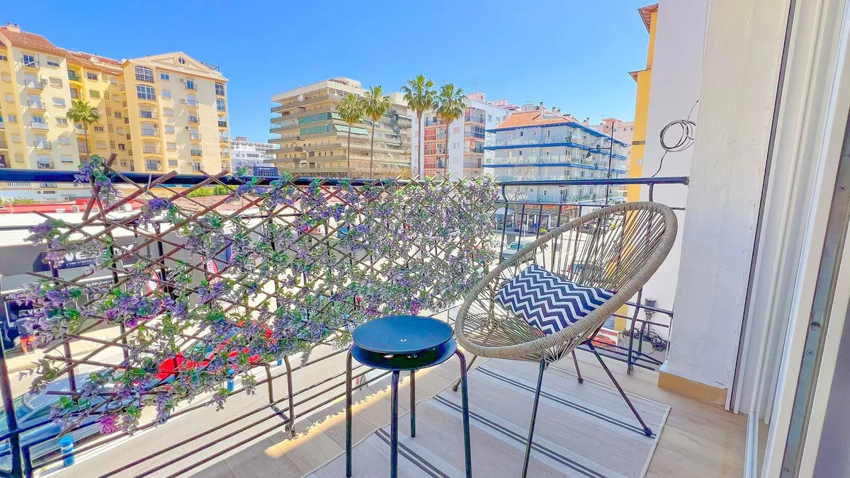 daf1a6f3-3d31-4f74-a384-3e2b96bd2223