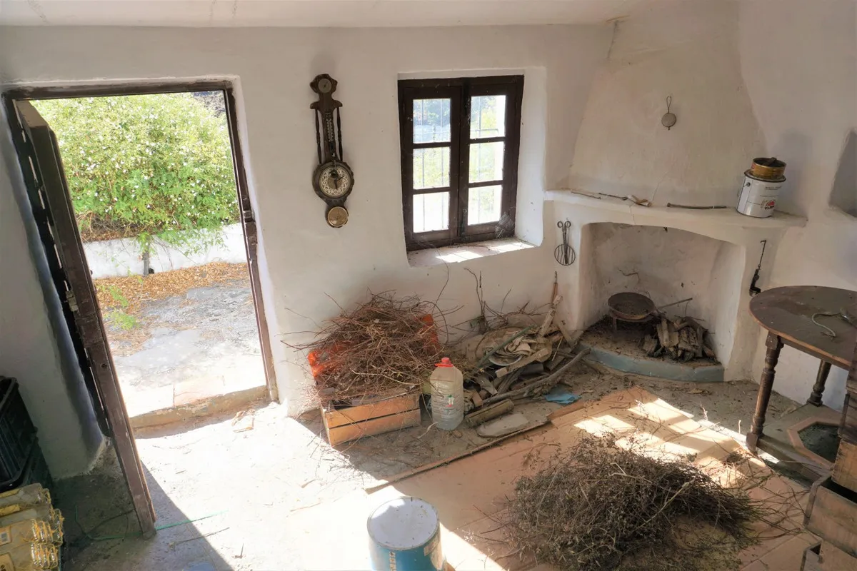 a4cd8dca-48b6-4be8-94c8-545988b987f3