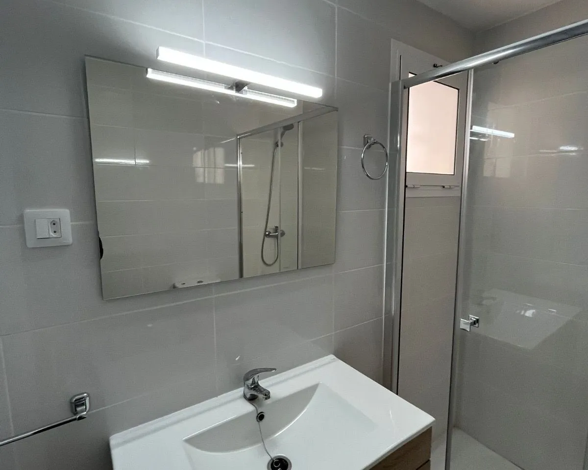 4b63d220-536d-40b2-baa7-6180793f856c