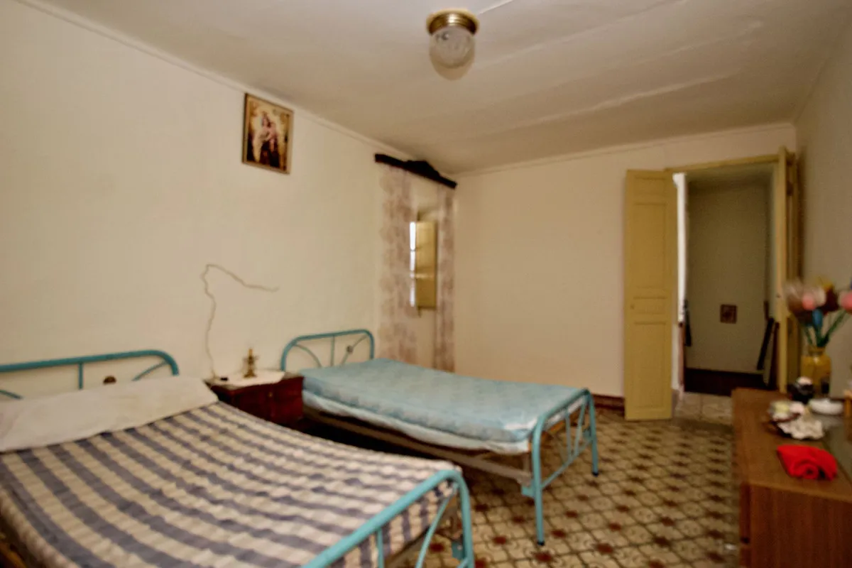 b4a8ecd8-fd2c-4a77-aeae-1f77f3f3809e