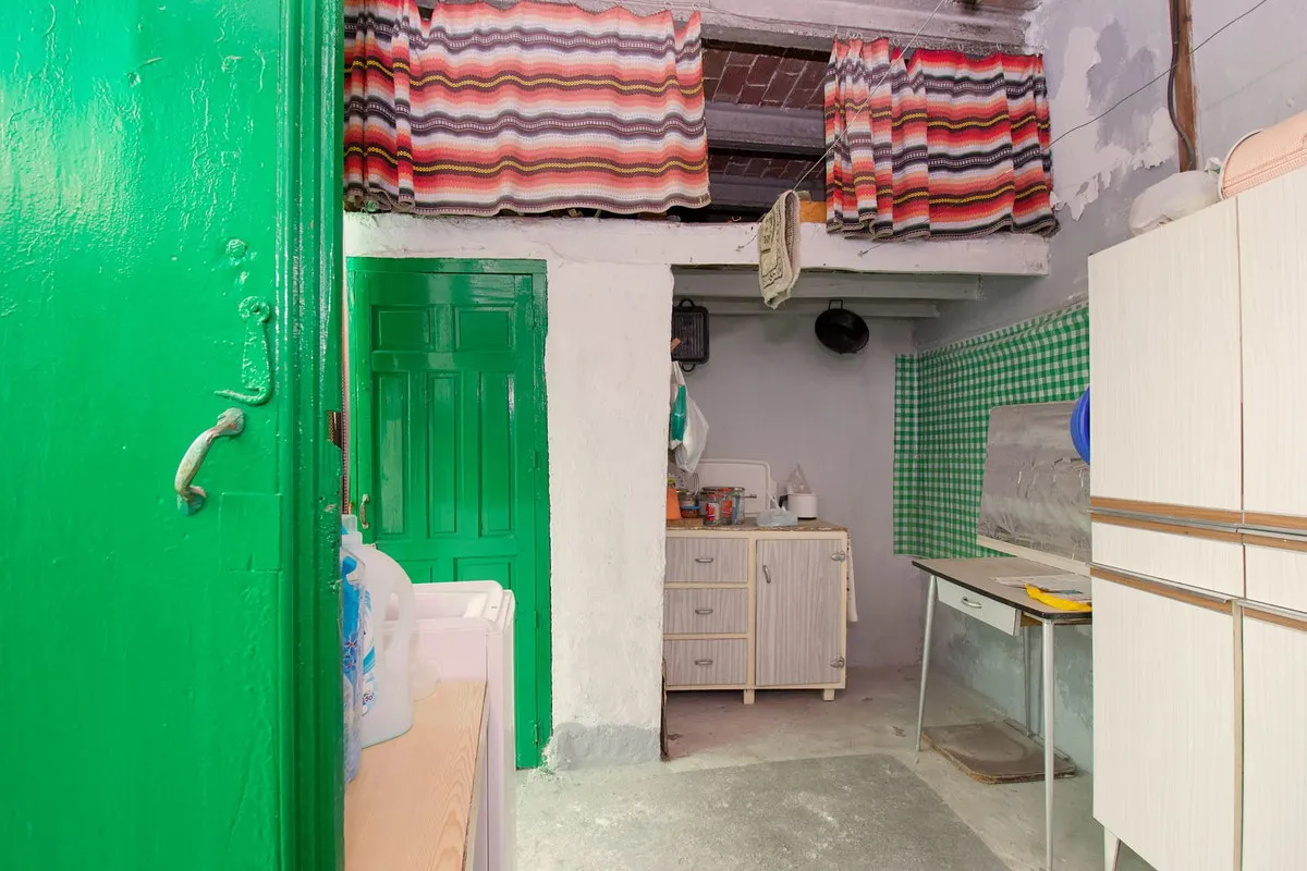 b6348c08-4f5b-4320-afd4-8b750a19f549