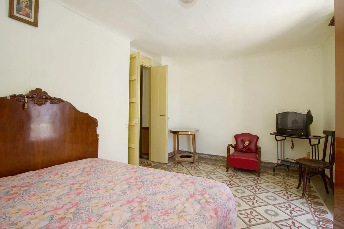 f2de8801-0e54-4f77-a8fa-7976115dfb69