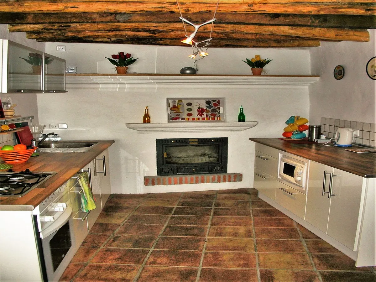 825c364b-ac9d-47d0-ae8f-161529e0be1b