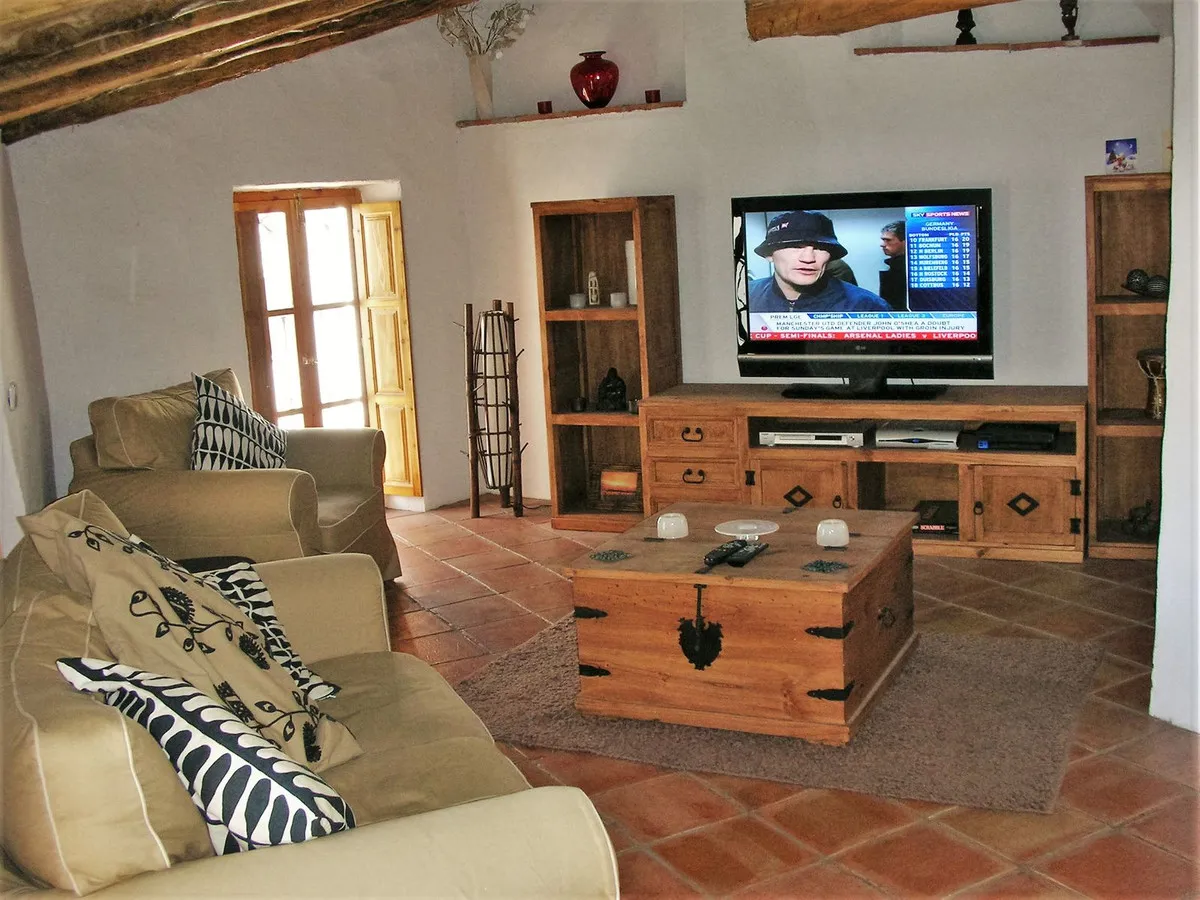 ee907869-0a3c-4814-96bf-5866c9d0f10d