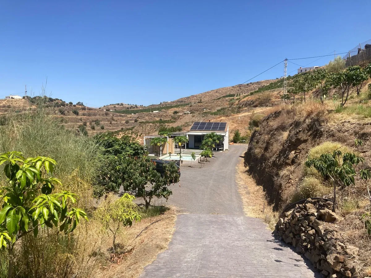 553a5a7b-59bd-491f-aecc-f031ee159b00