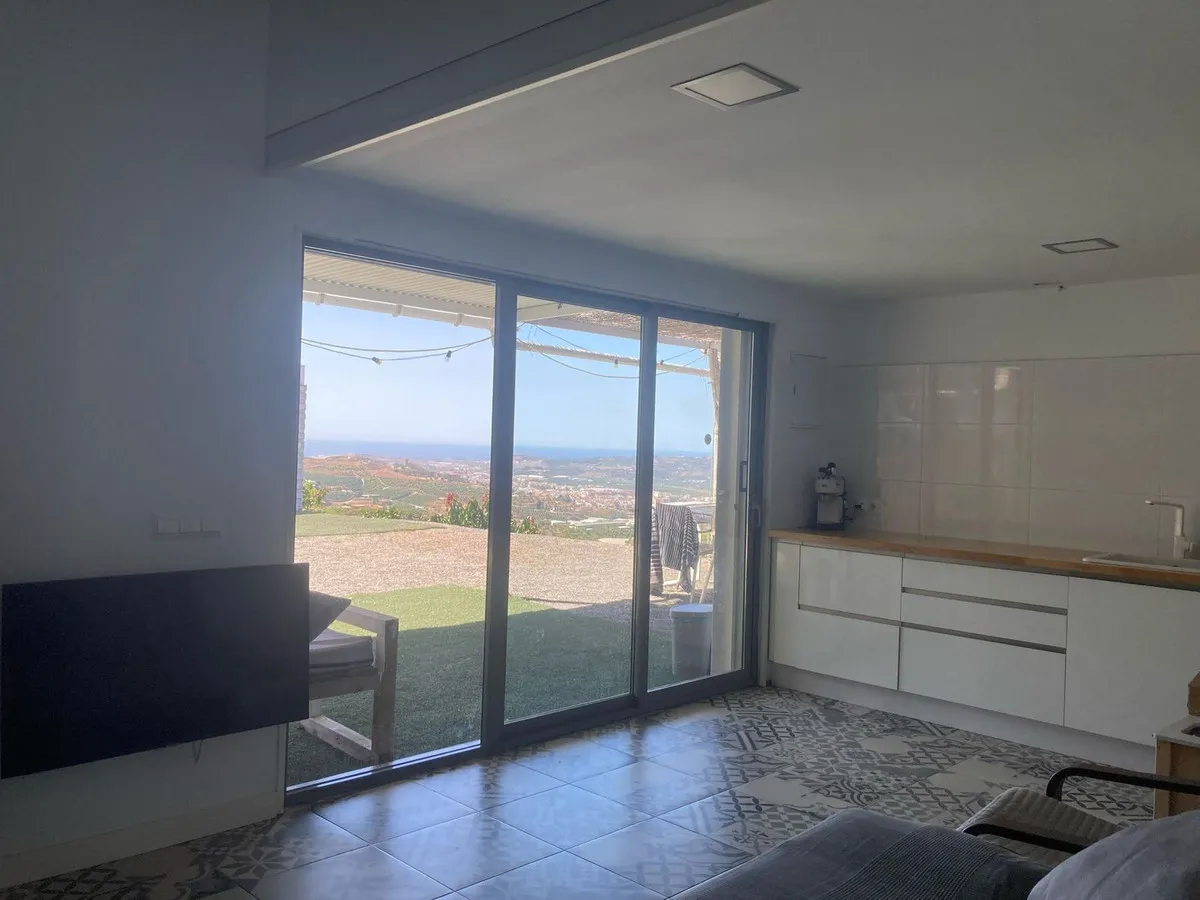 6a9cc439-098a-477e-a1f8-d79568dc75a7