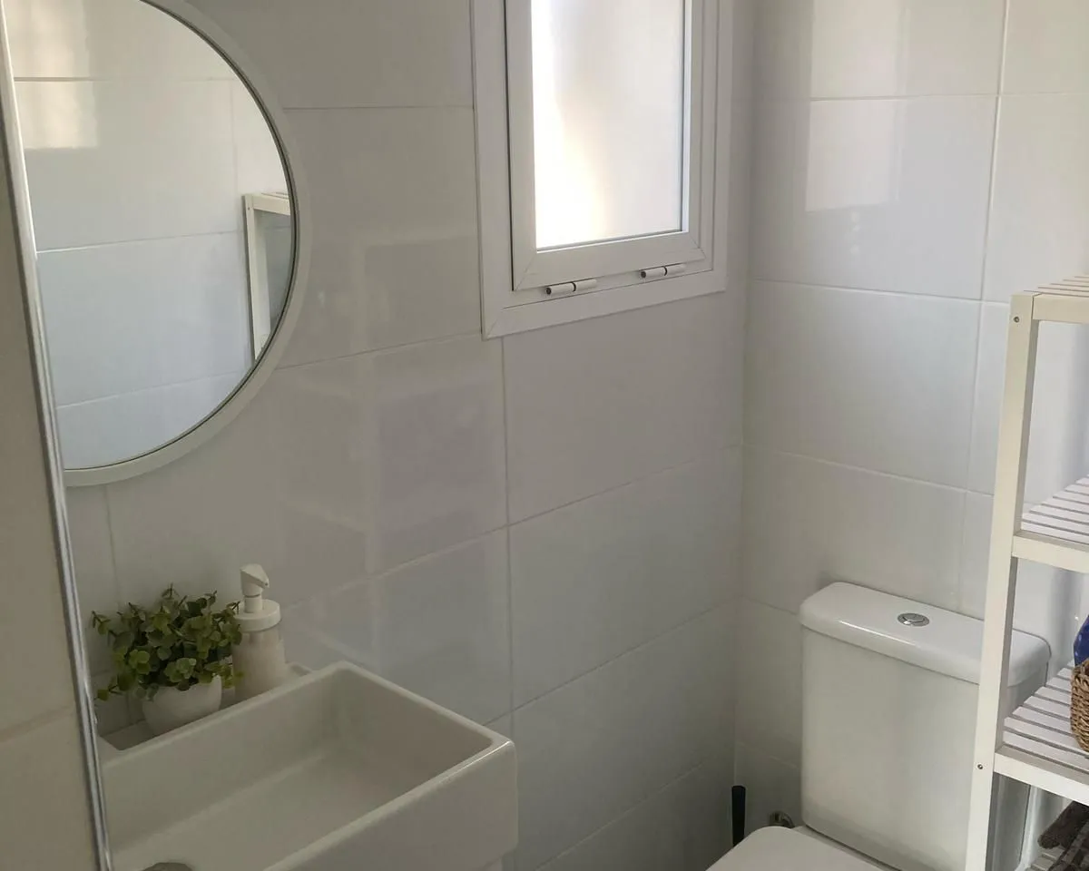 795b09ed-fa08-4595-a81b-0a3fe0805fb4