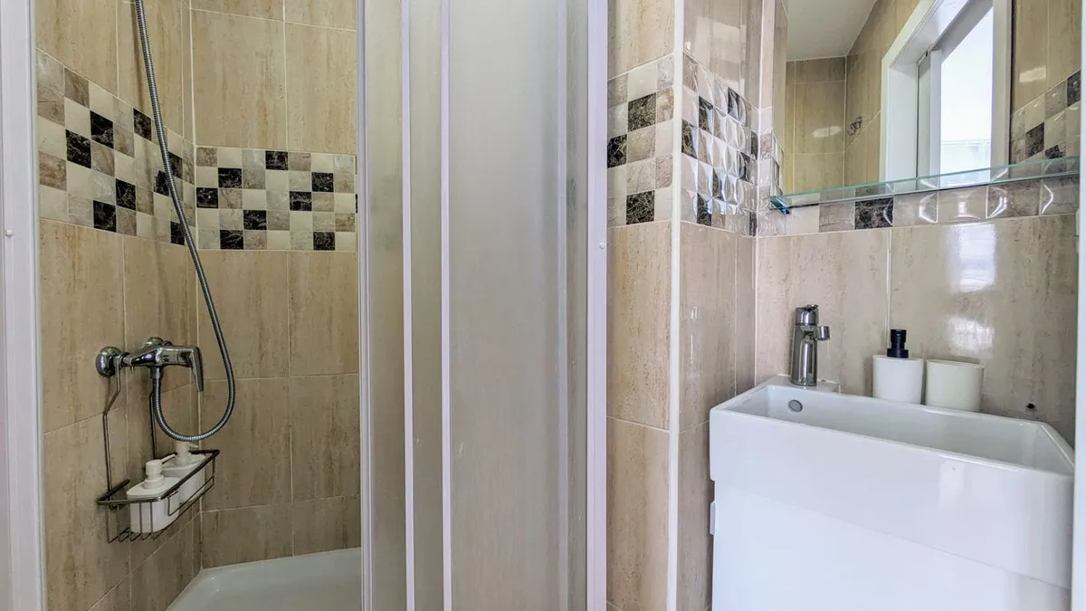 78cfa6ea-3d80-4898-91d8-30f9c5663540