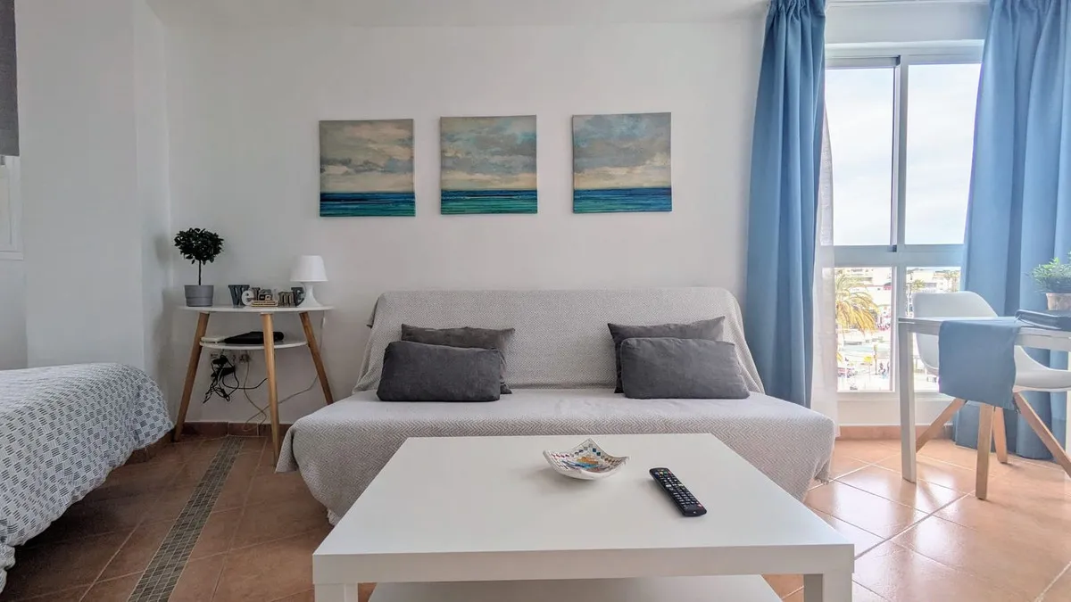 a1945a01-ba26-4821-a16e-4f321bd23d51