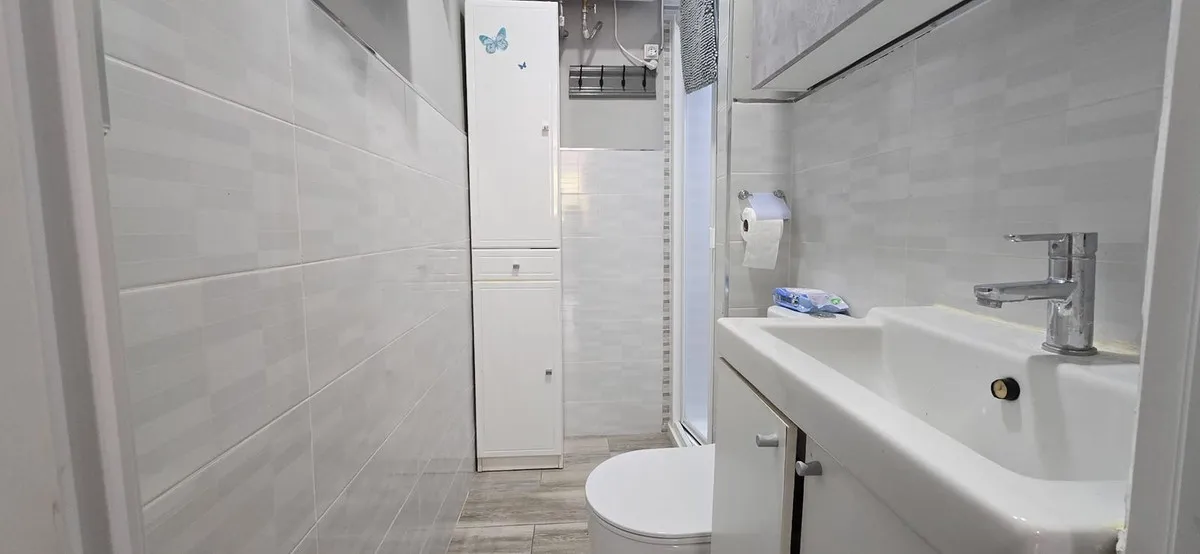 5baa32f8-0731-4bff-bf21-e20418a305ee