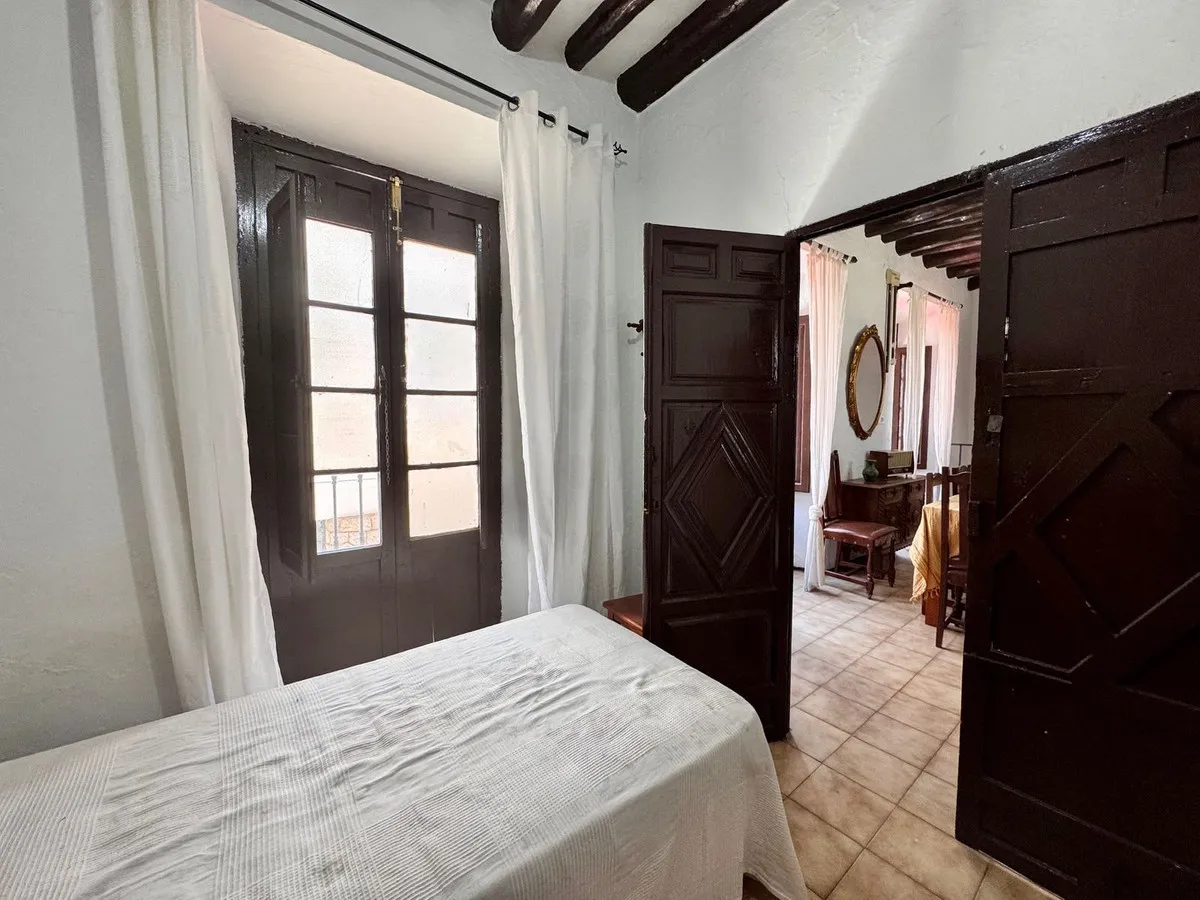 1f0fc6fe-ef8c-4126-a647-4a5959f6d418