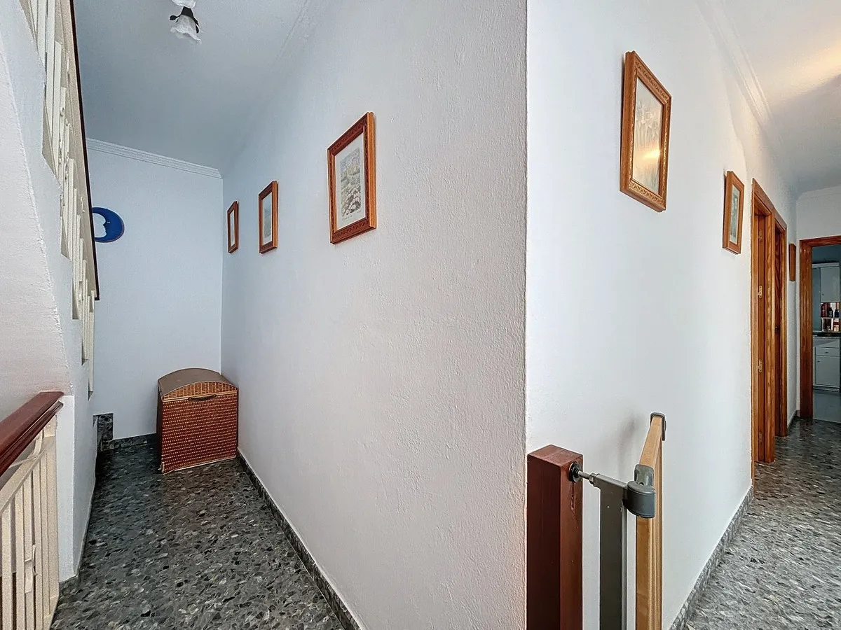 26dcf81c-8569-40be-9a1b-87008fe42ad0