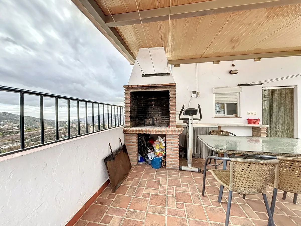 4f1cb990-ab76-4158-9c65-9a20f6ea4ad4