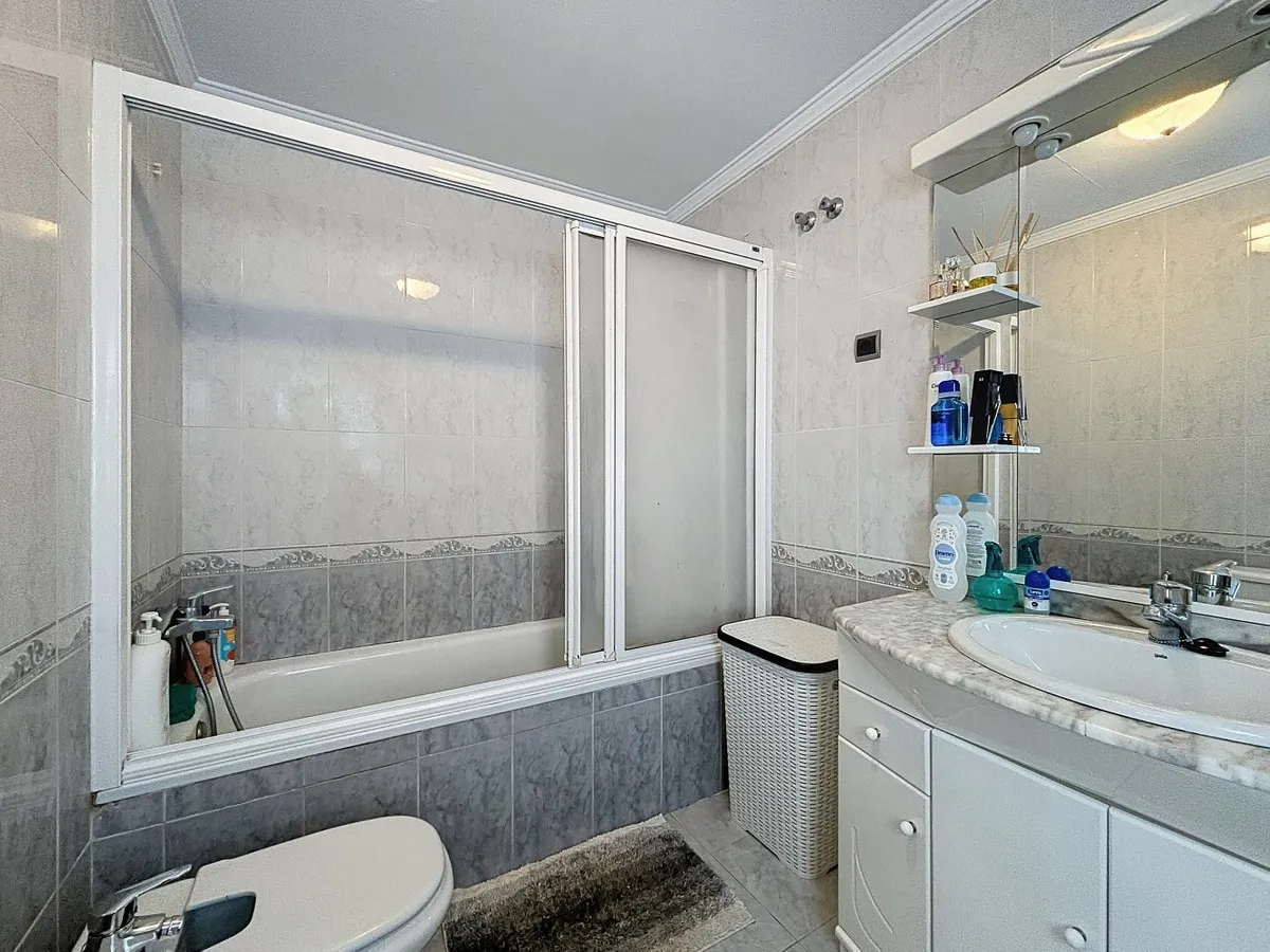 8aee7d9c-8e74-4c51-9213-0e2e647fc61f