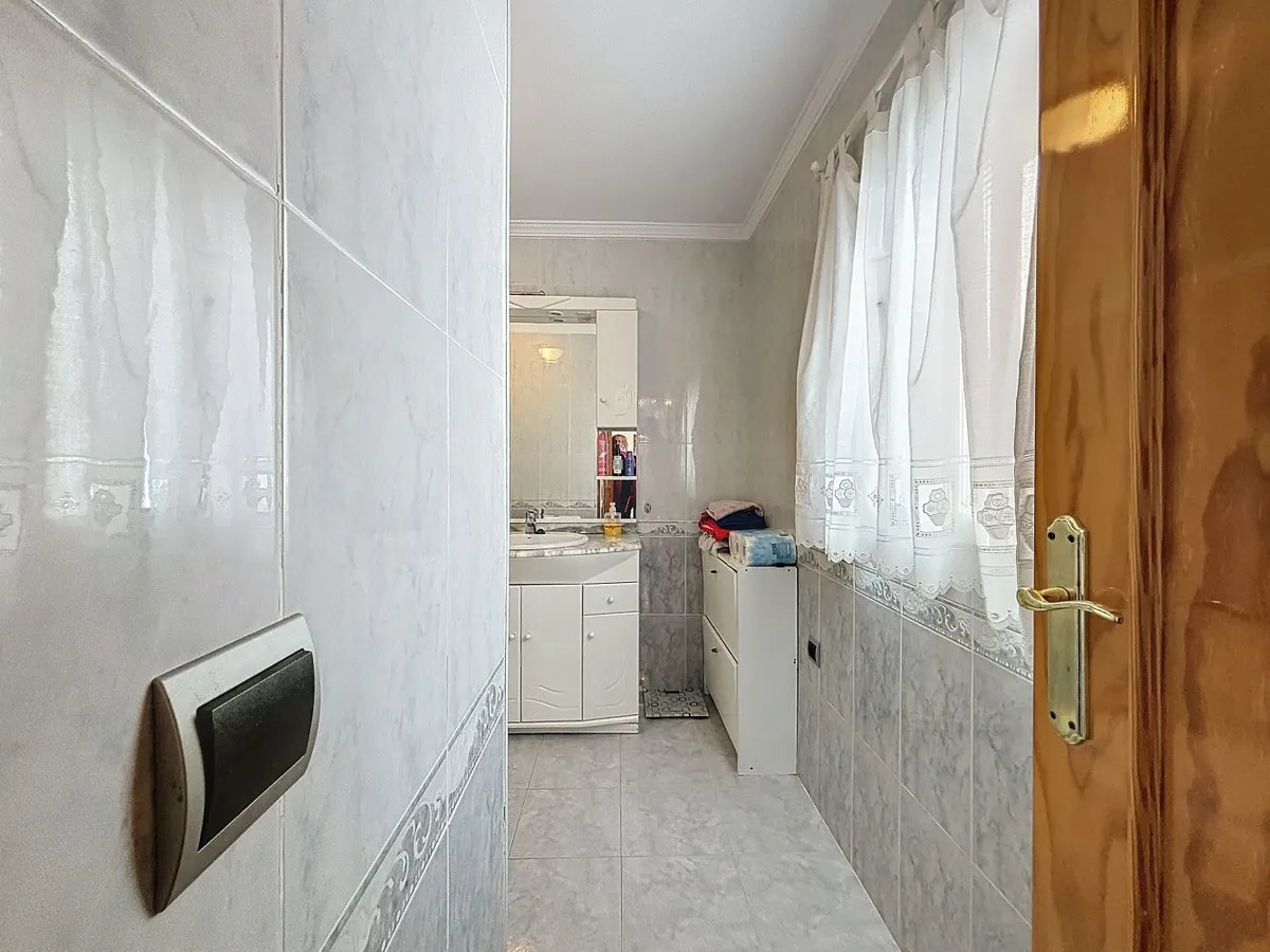 8f01e44d-3ab9-4d1e-a65c-2cc67a6191c5