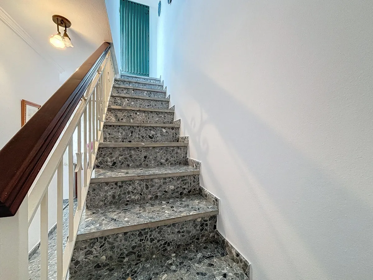 d9fa0734-fe87-4d53-94d2-1a30b68e5f17