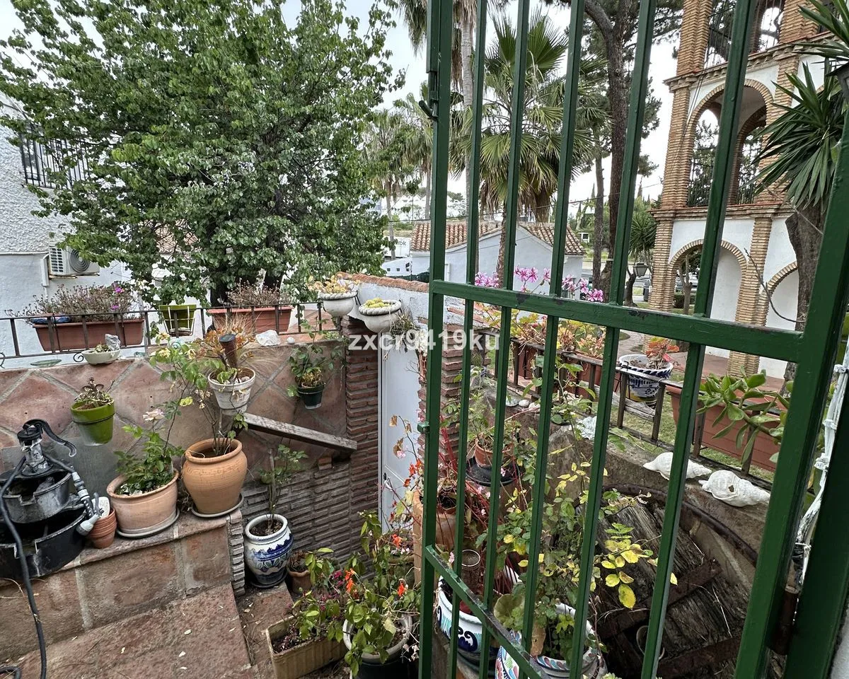 1bd26711-c34a-411d-aaa9-5a57d37b6706