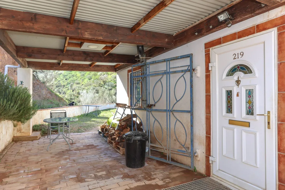 10c44aee-458b-4dc4-9b0c-b591e862a916