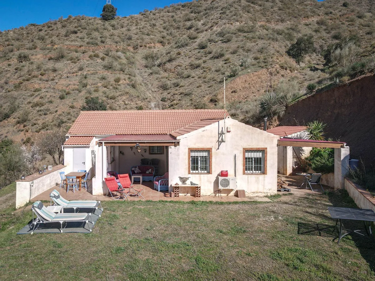 4bc19016-6139-4d52-b5ca-6474cdf493f0