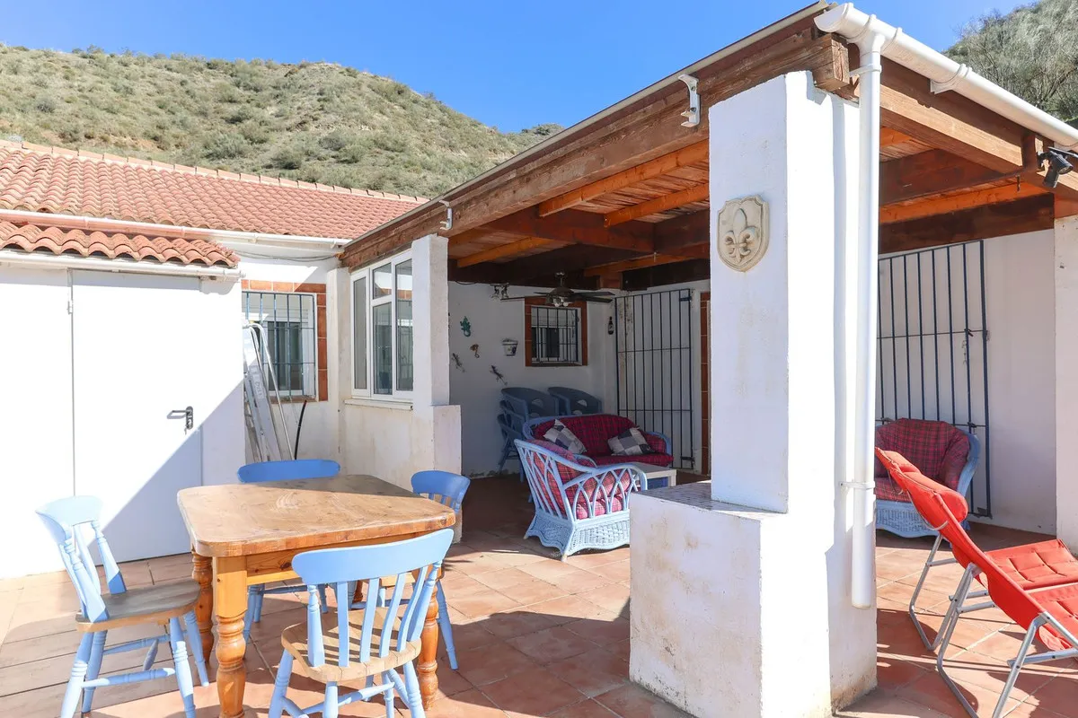 c4c2cfa8-995f-4218-9b60-9658b9fd8df8